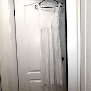 Aritzia White Midi Dress Size XS Brand New Without Tags